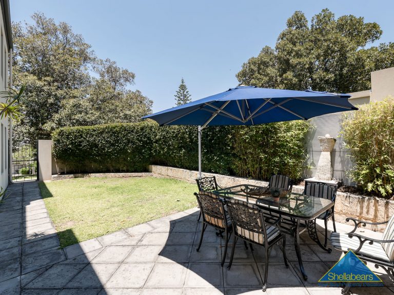 17 Broome Street gallery