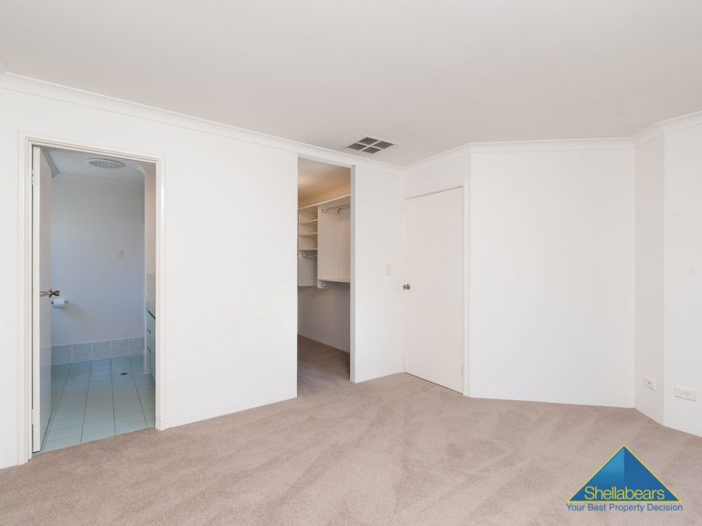 9 McKenna Glenn gallery