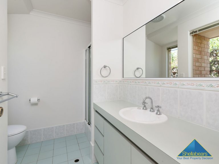 9 McKenna Glenn gallery