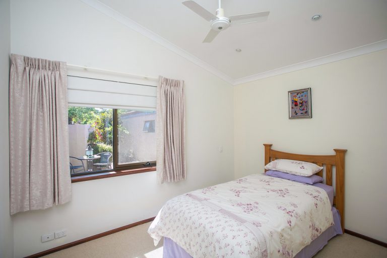 1A Bulimba Road gallery
