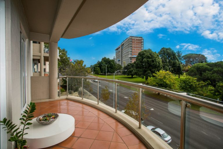 7/69 Malcolm Street gallery