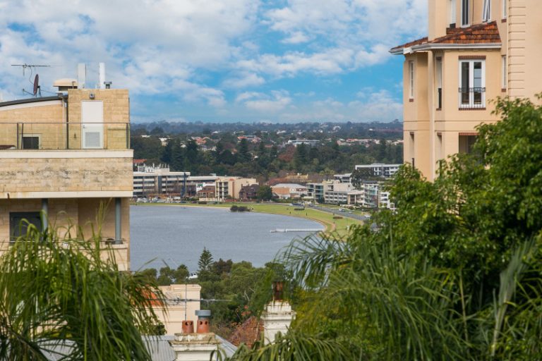 7/69 Malcolm Street gallery