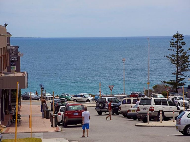 12 Athelstan Road gallery