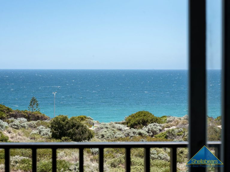 9/1 Hawkstone Street gallery