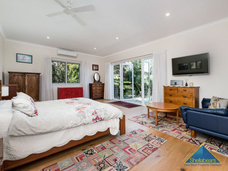 8 Athelstan Road gallery