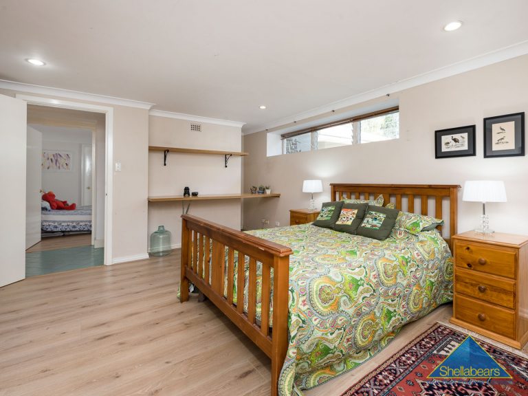 8 Athelstan Road gallery