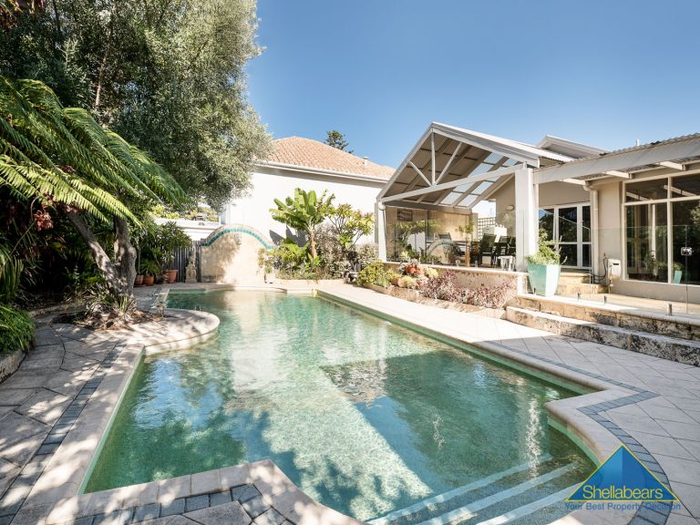 8 Athelstan Road gallery