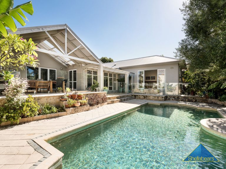 8 Athelstan Road gallery