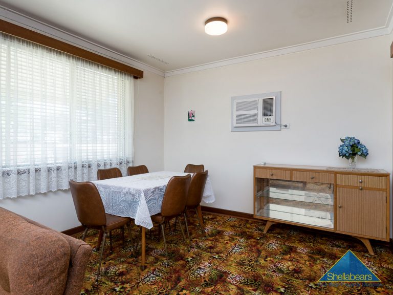 4 Railway Street gallery