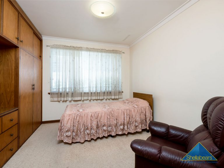 4 Railway Street gallery