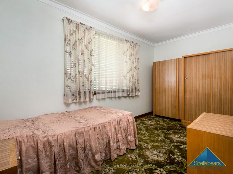 4 Railway Street gallery