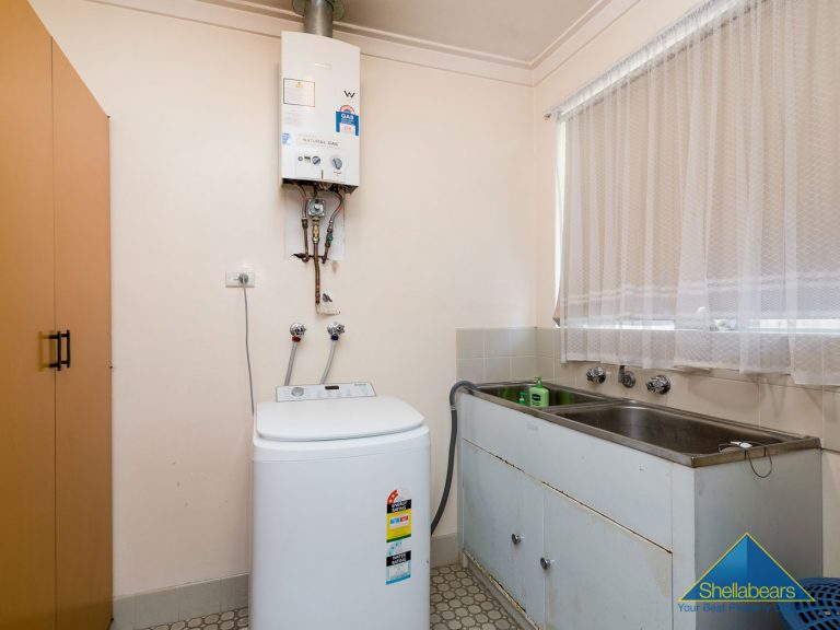 4 Railway Street gallery