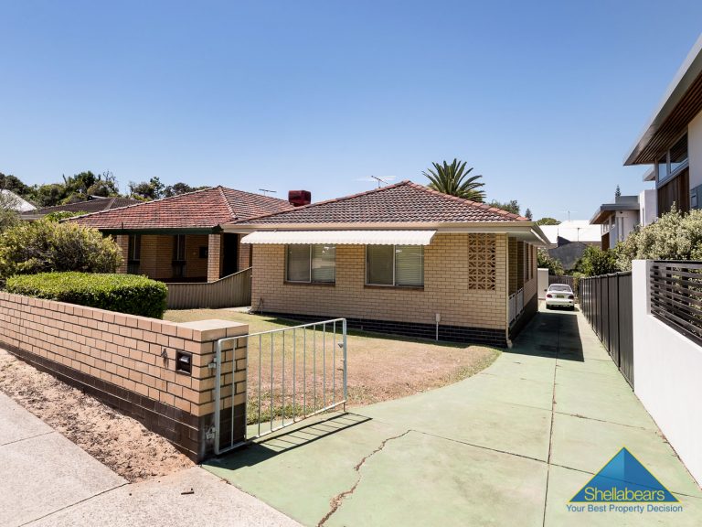 4 Railway Street gallery