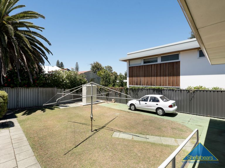 4 Railway Street gallery