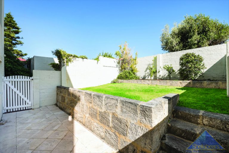 1/8 Macarthur Street gallery