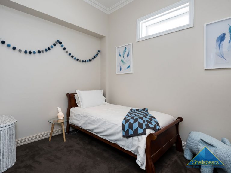 25 Albert Street gallery