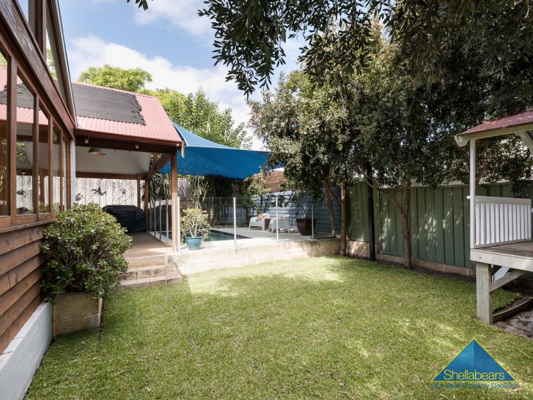 25 Albert Street gallery