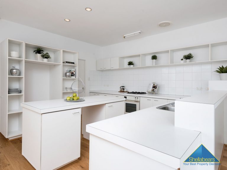 24 Beach Street gallery