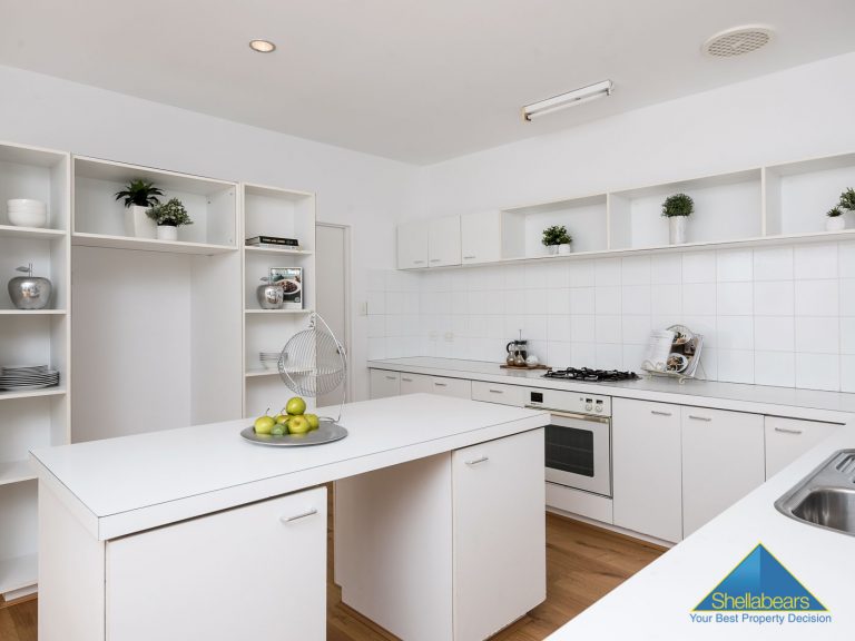 24 Beach Street gallery