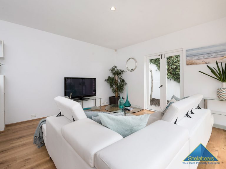 24 Beach Street gallery