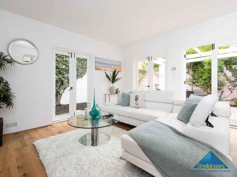 24 Beach Street gallery