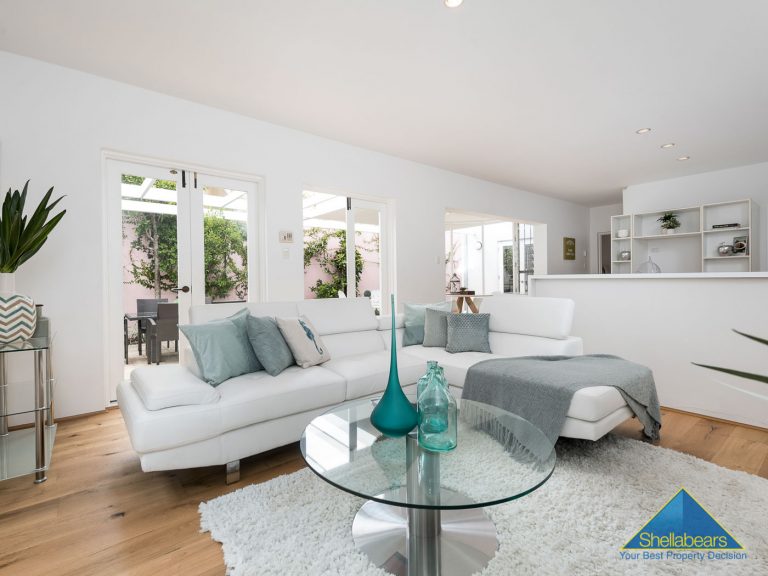 24 Beach Street gallery