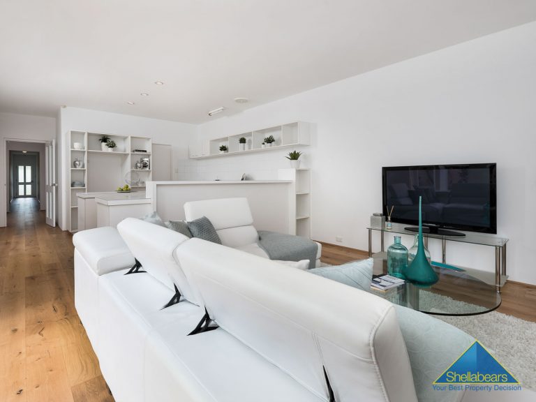 24 Beach Street gallery