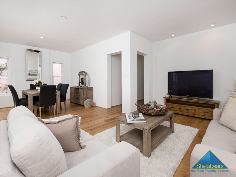 24 Beach Street gallery