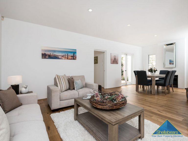 24 Beach Street gallery