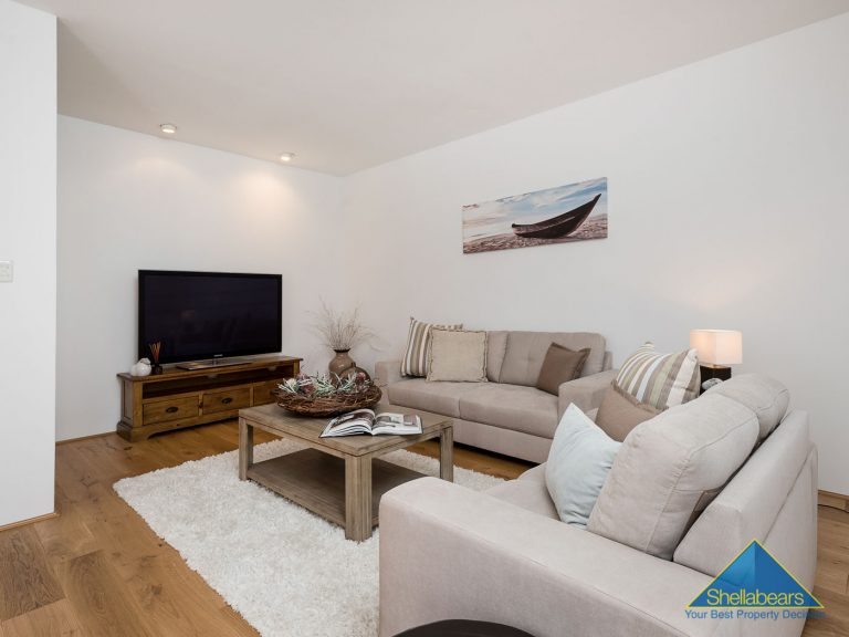 24 Beach Street gallery