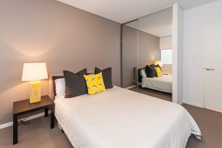 204/15 Roydhouse Street gallery