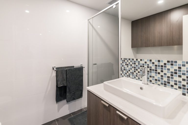 204/15 Roydhouse Street gallery