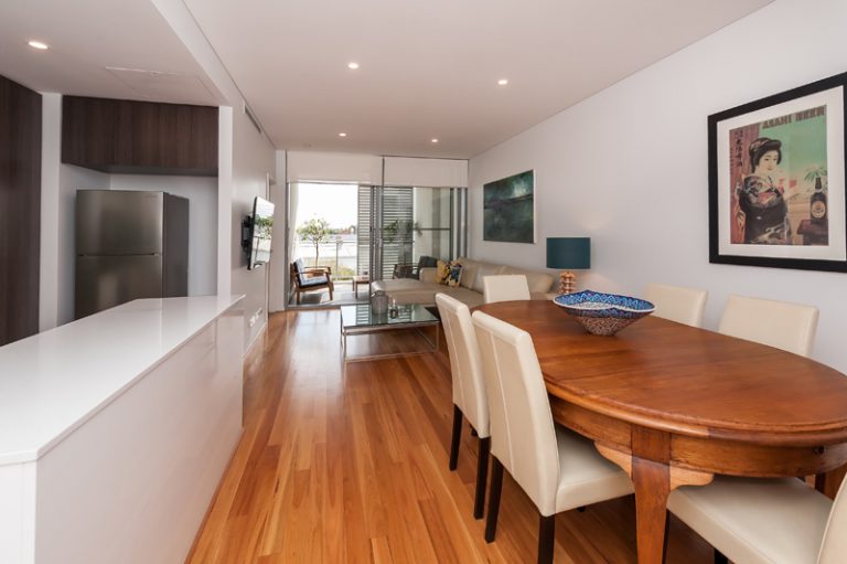 204/15 Roydhouse Street gallery