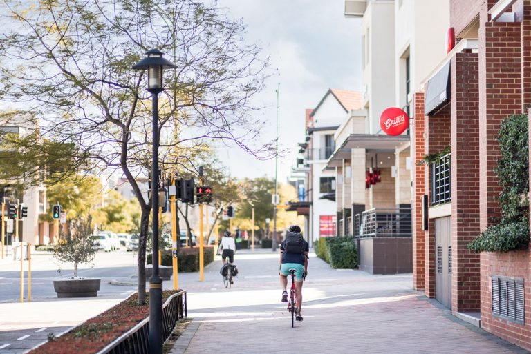 204/15 Roydhouse Street gallery