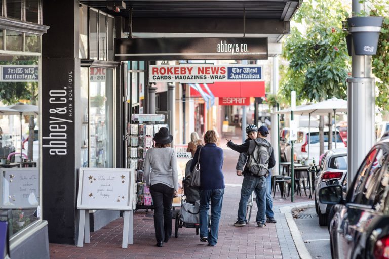 204/15 Roydhouse Street gallery