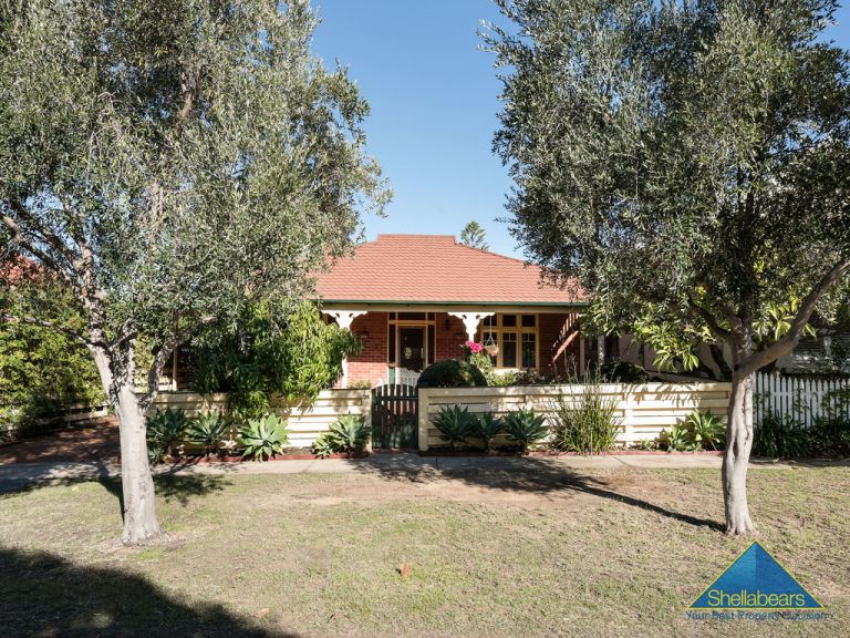 24 Willis Street gallery