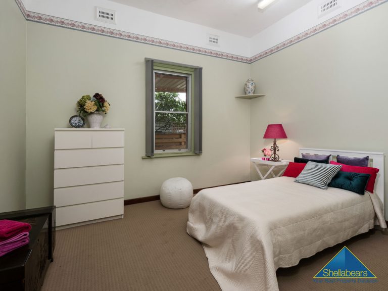 24 Willis Street gallery