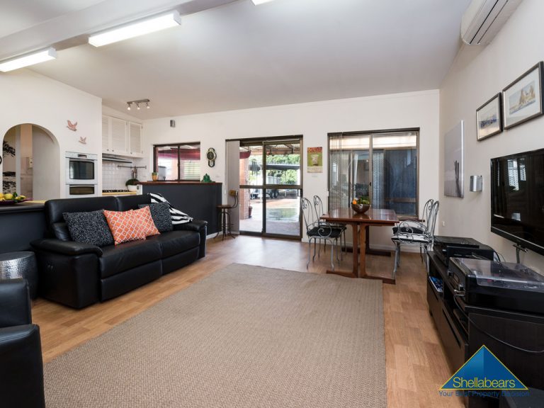 24 Willis Street gallery