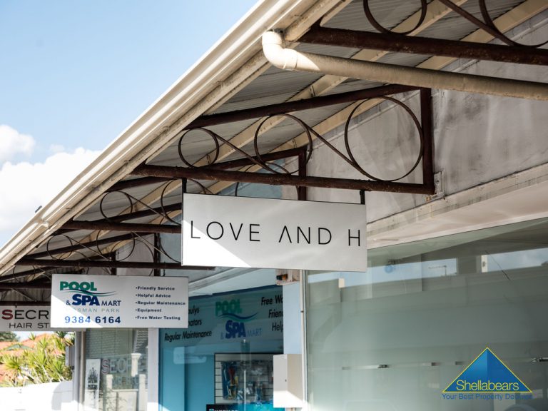 7 Stuart Street gallery