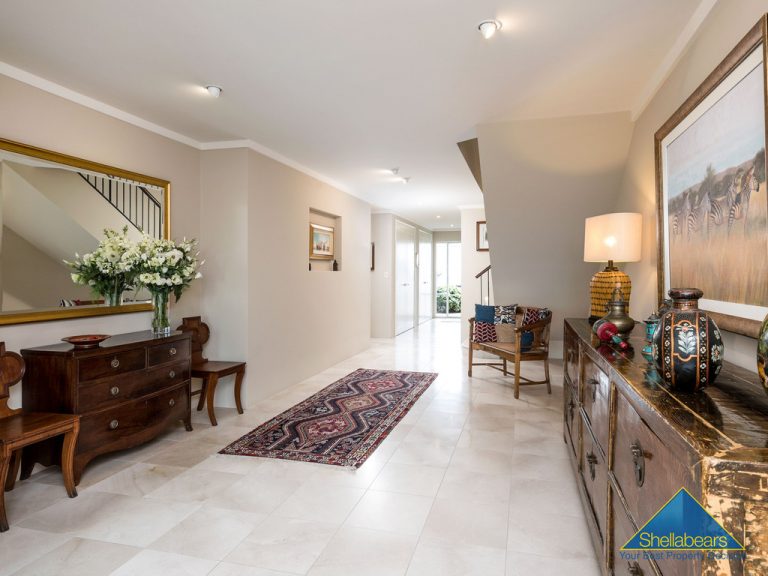 65 Rule Street gallery