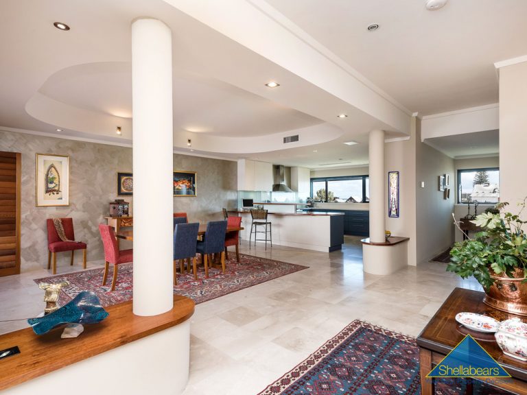 65 Rule Street gallery