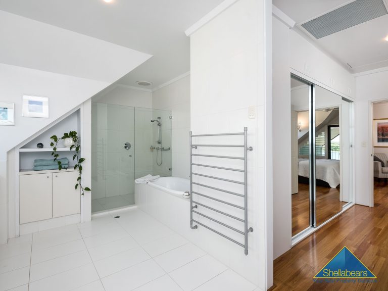 65 Rule Street gallery