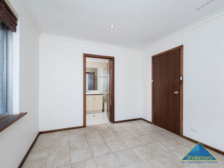 3A Winifred Street gallery