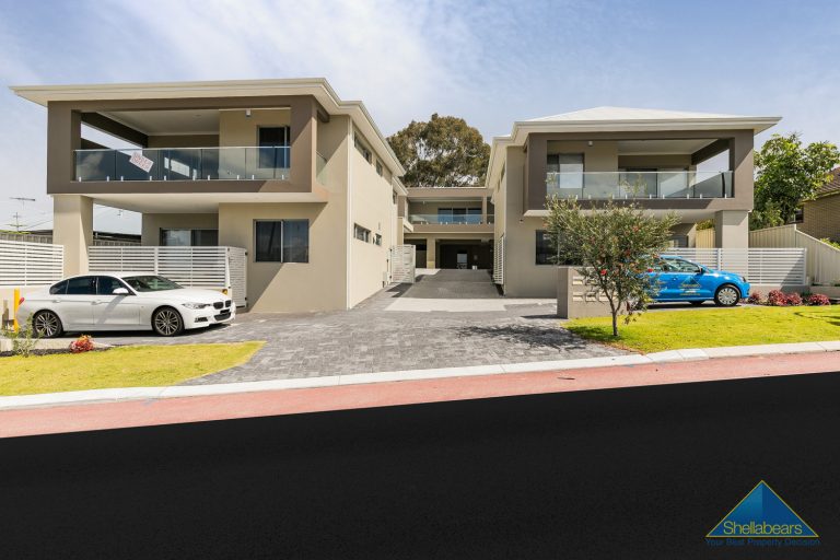 3/29 Bishopsgate Street gallery