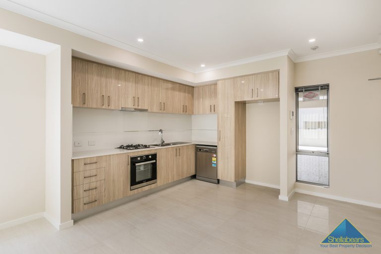 3/29 Bishopsgate Street gallery