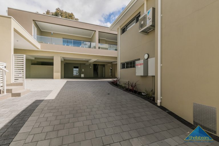 3/29 Bishopsgate Street gallery