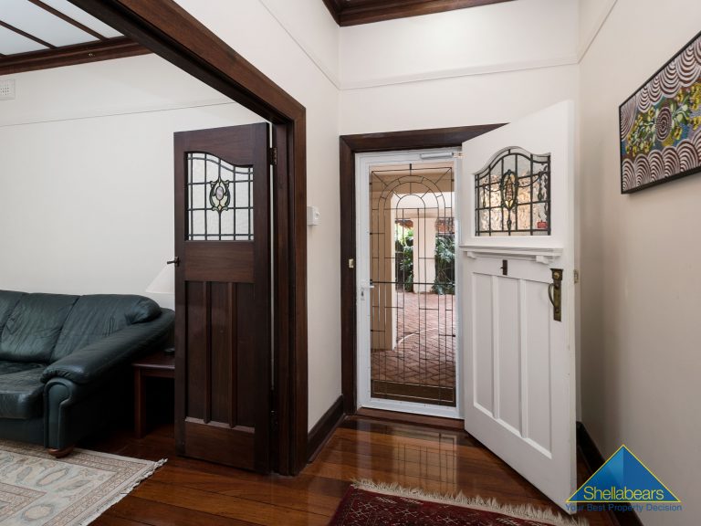 16 Barsden Street gallery