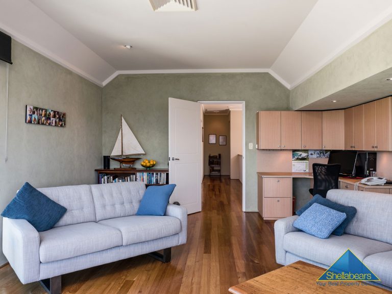 65 Rule Street gallery