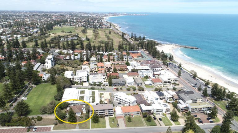 9 Napier Street gallery