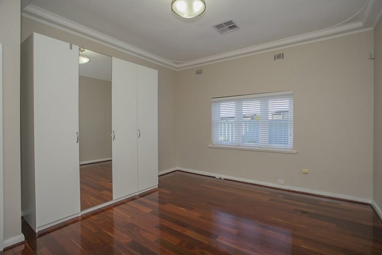 124 Waratah Avenue gallery